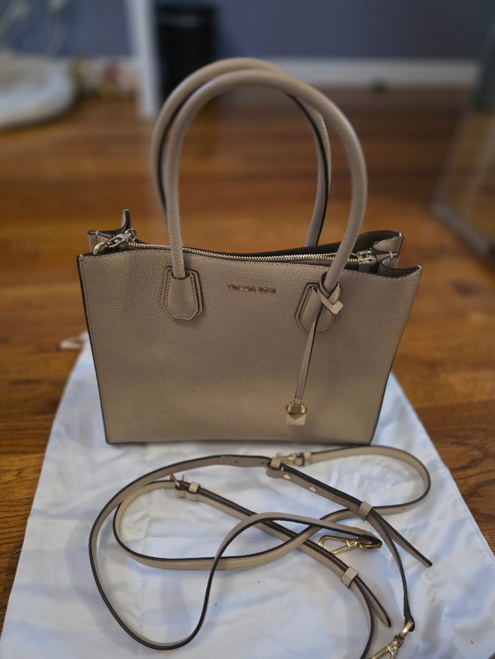 Michael Kors light tan Mercer tote